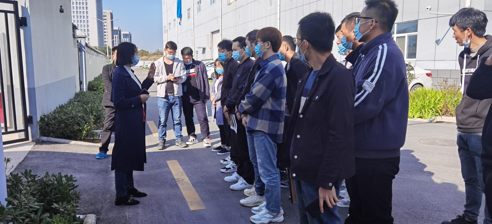 BB贝博微电动力部组织开展化学品泄漏应急演练